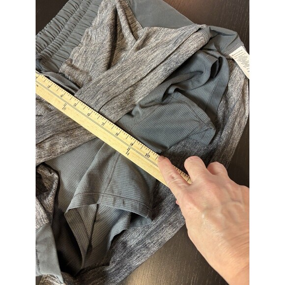 Athleta Excursion Hybrid Skort Mini Skirt Grey Size Small Pockets Elastic Waist - Picture 12 of 13